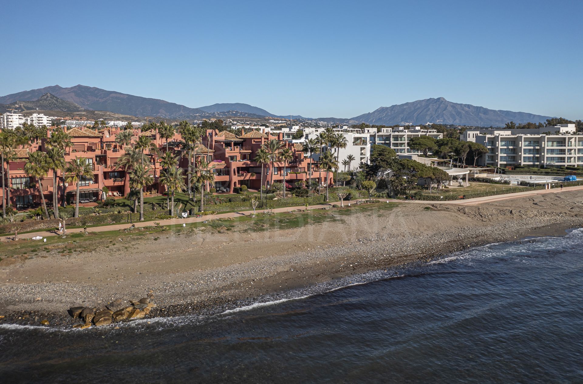 Apartment in Almenara Beach, Estepona