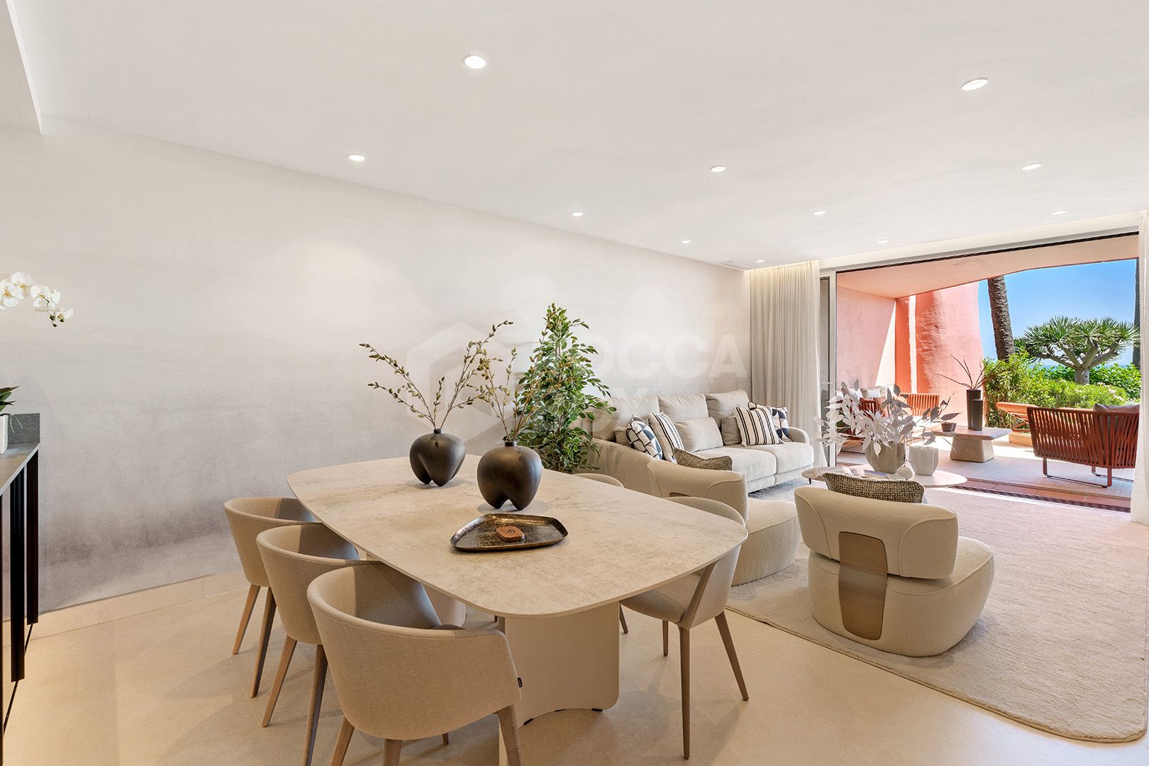 Beachfront Ground Floor Apartment with Direct Sea Views