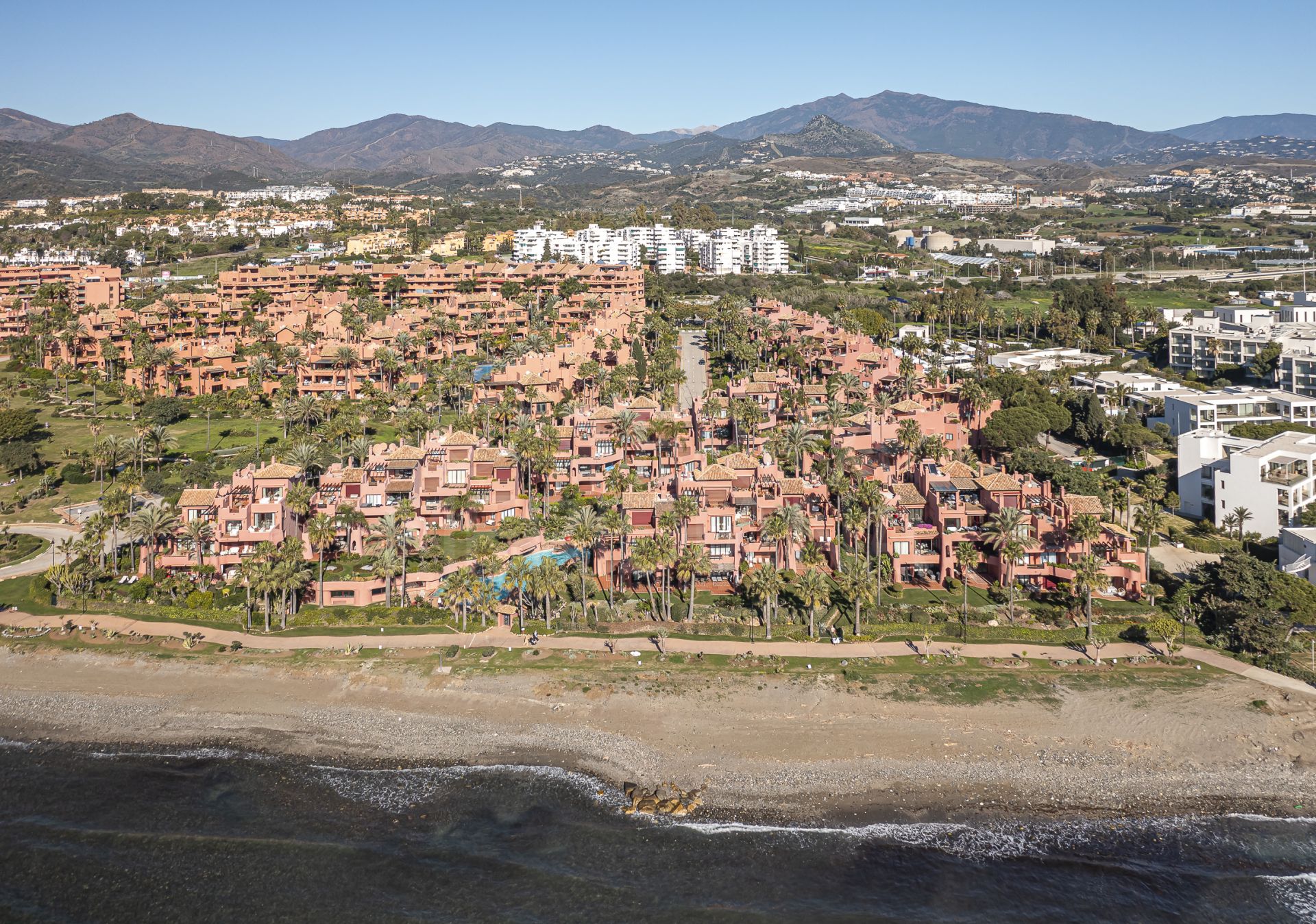 Apartment in Almenara Beach, Estepona