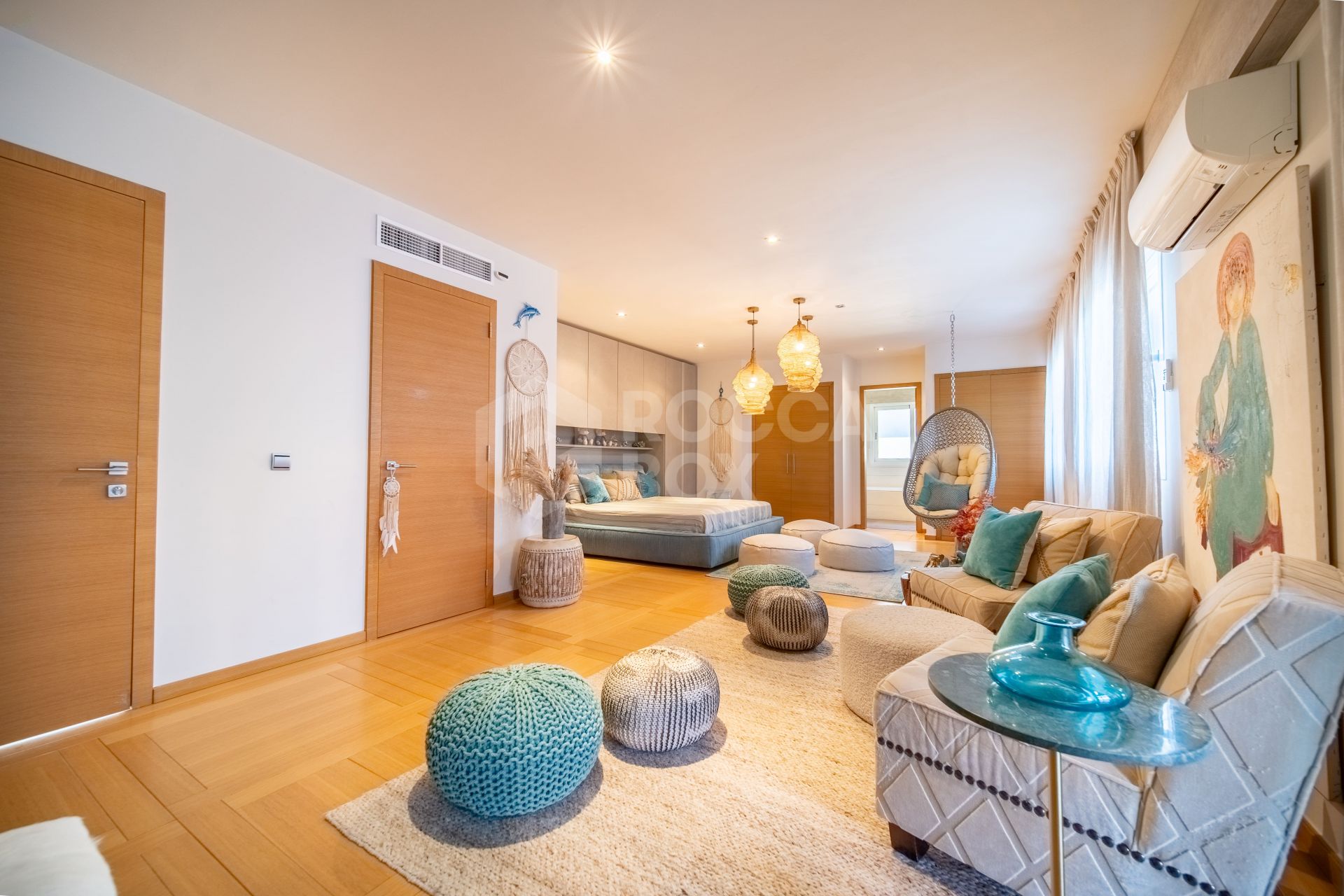 Fully Renovated Modern Villa, Golfside Guadalmina Golf