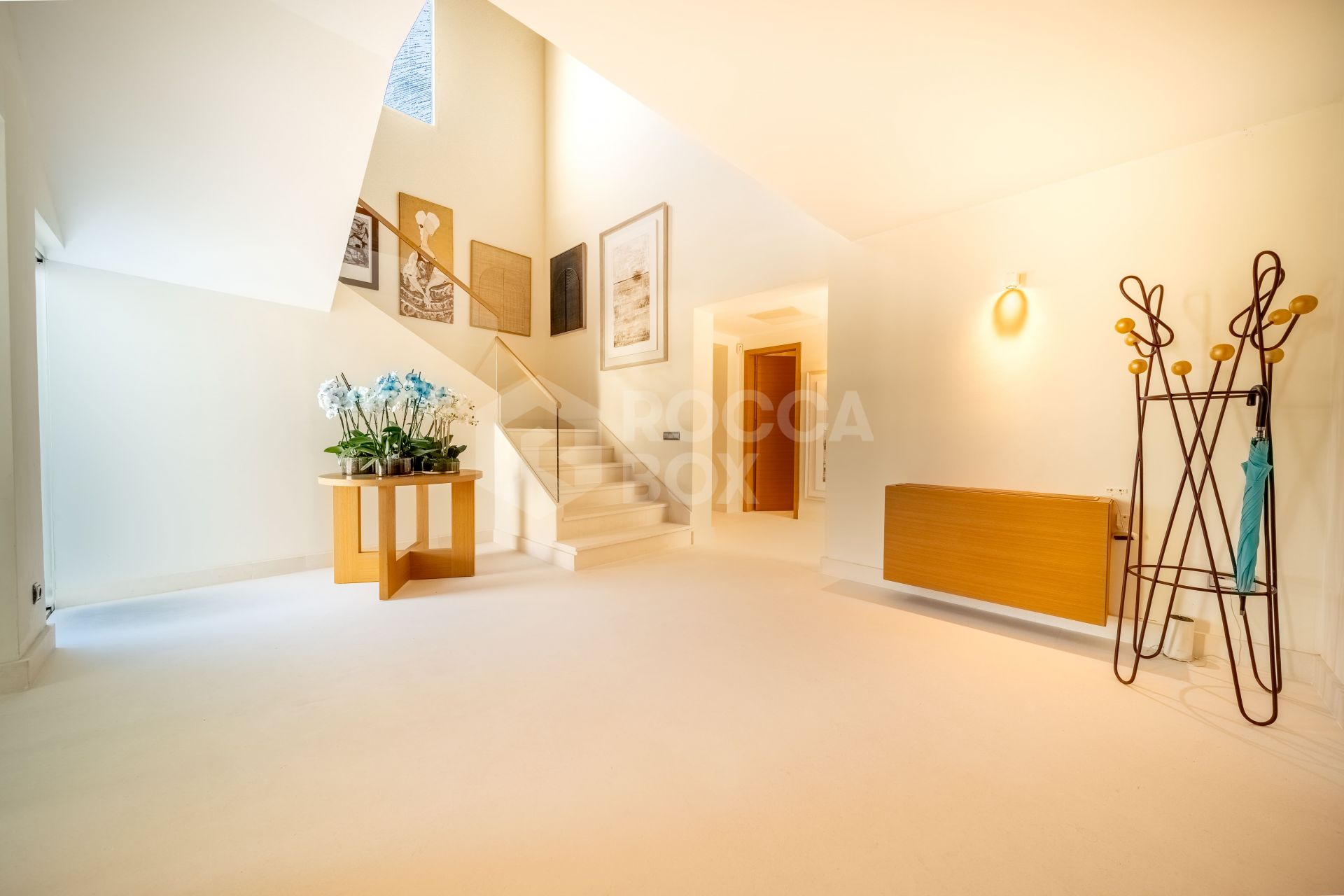 Fully Renovated Modern Villa, Golfside Guadalmina Golf