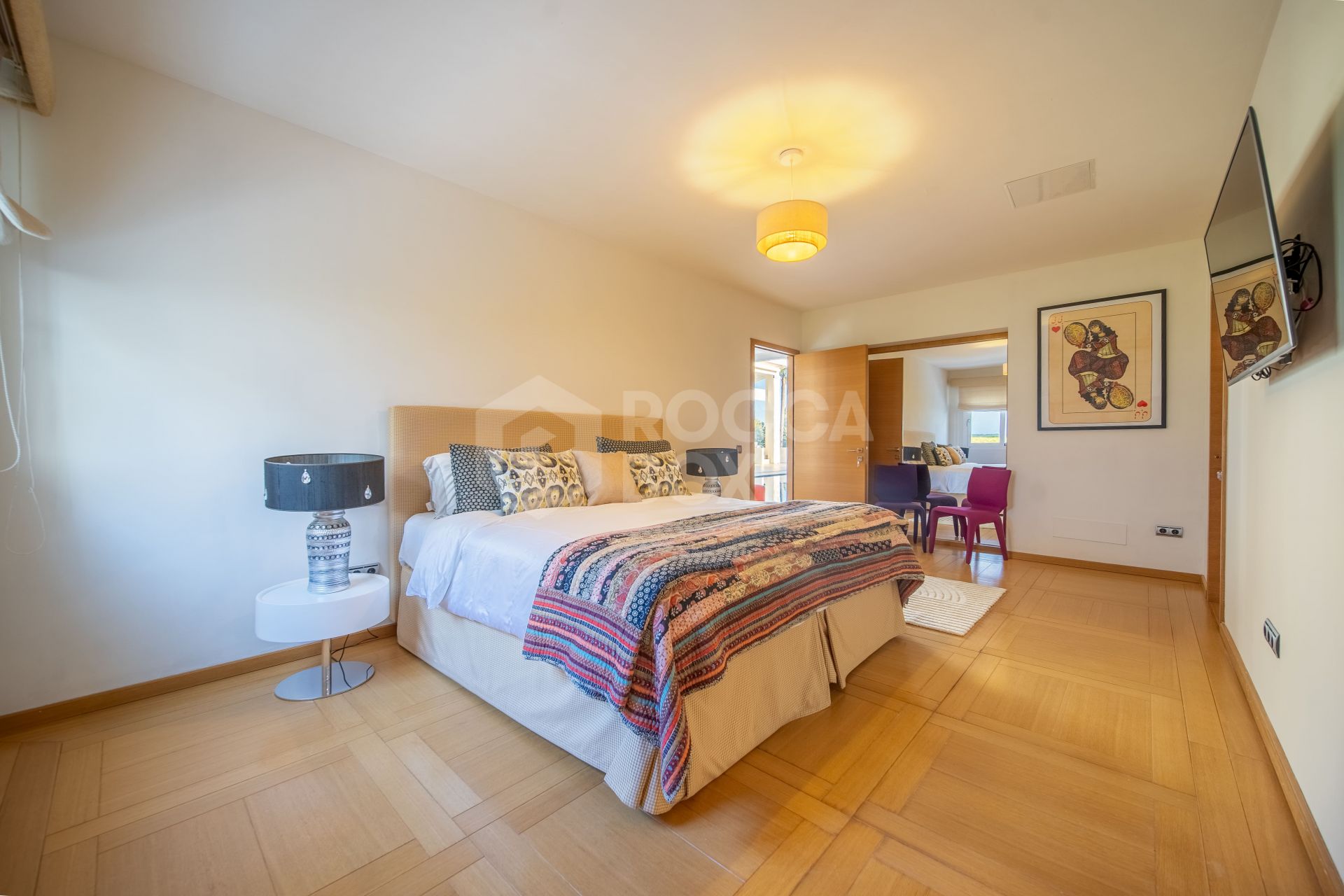 Fully Renovated Modern Villa, Golfside Guadalmina Golf