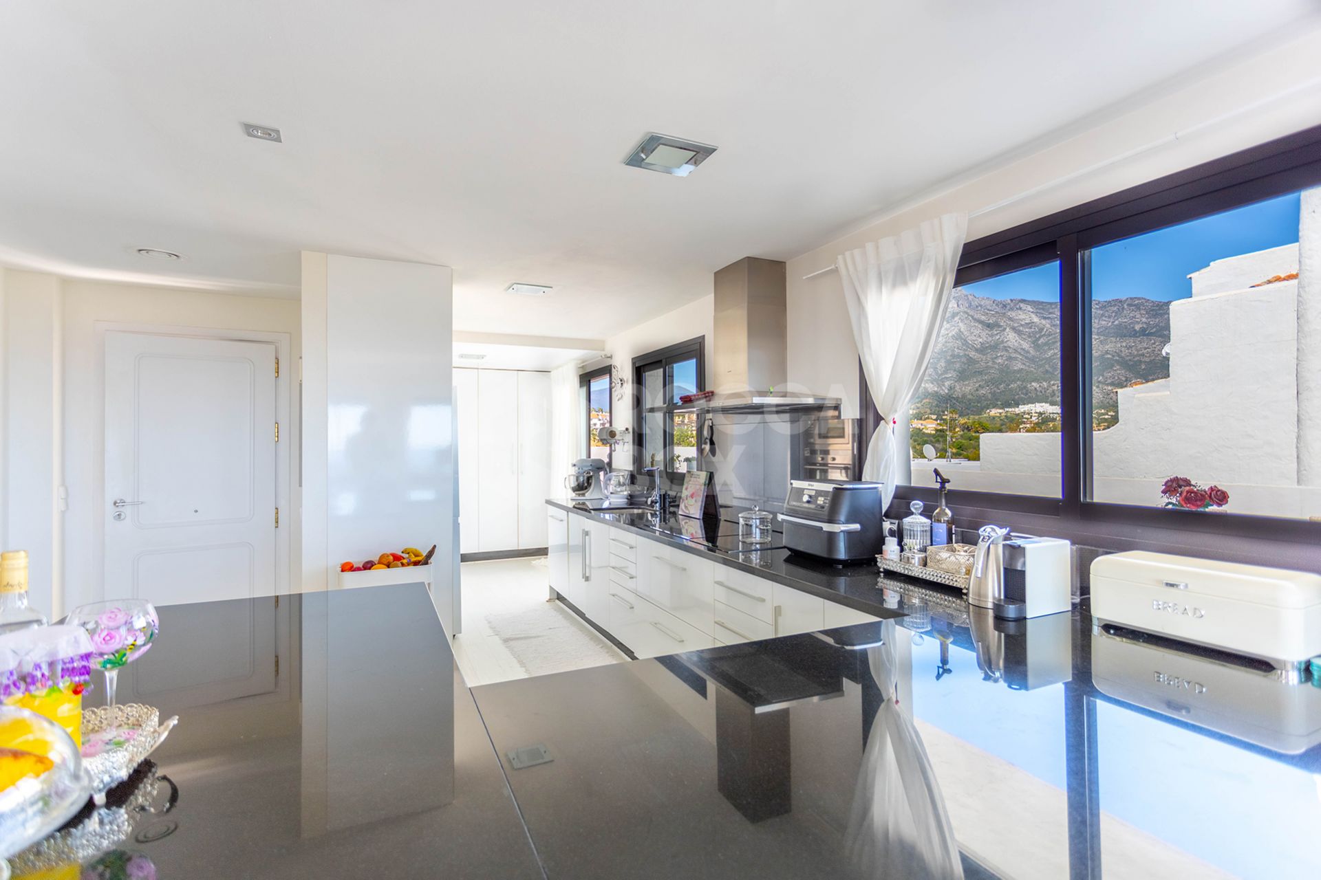 Penthouse with Panoramic Sea and Mountain Views, Coto Real, Marbella Golden Mile