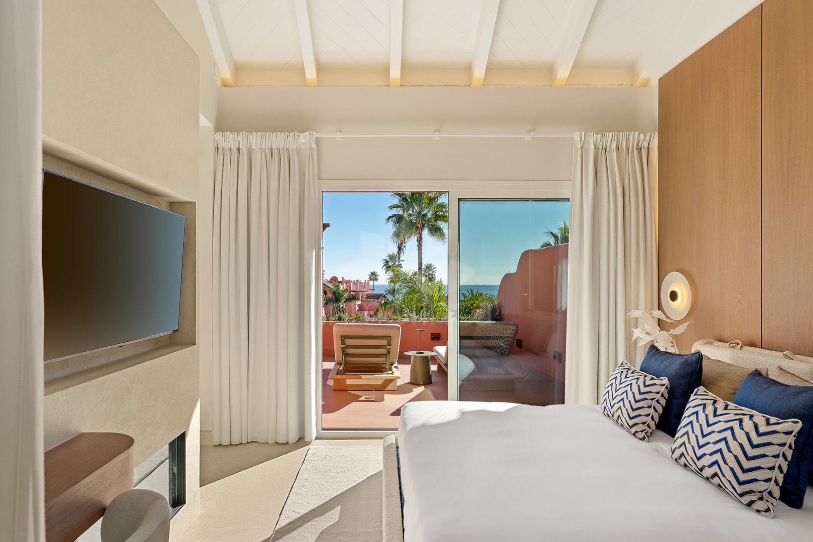 Atico Duplex en Cabo Bermejo, Estepona