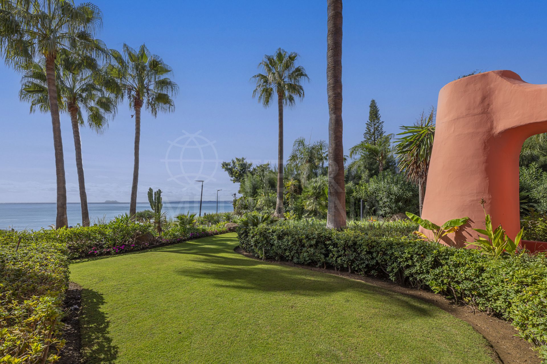 Apartment in Cabo Bermejo, Estepona