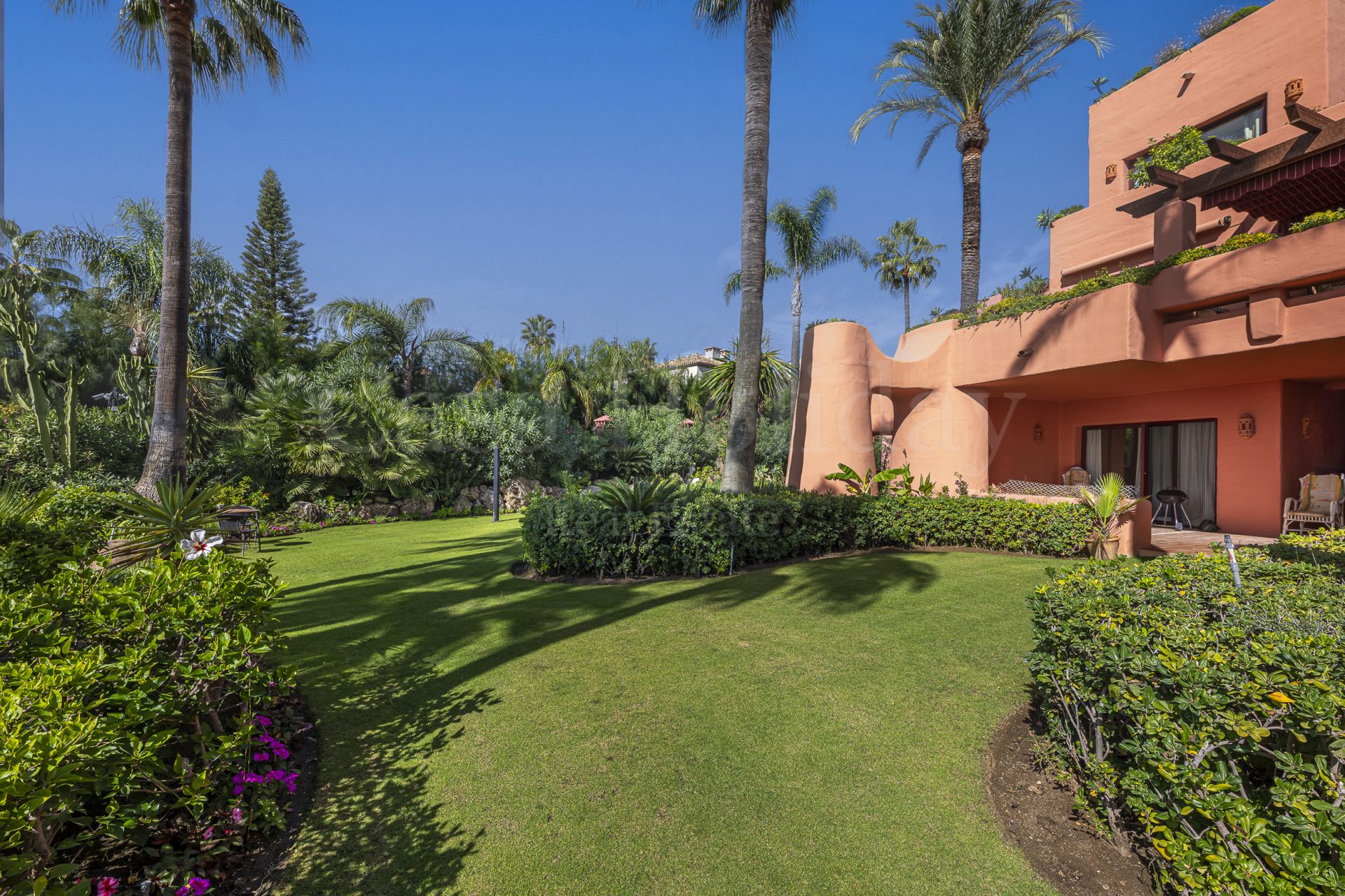 Apartment in Cabo Bermejo, Estepona