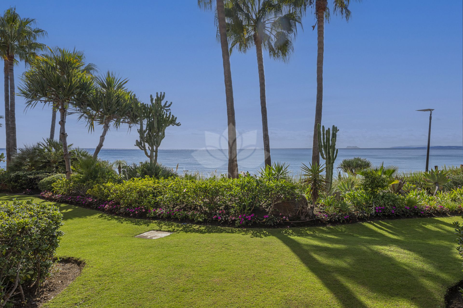 Apartment in Cabo Bermejo, Estepona