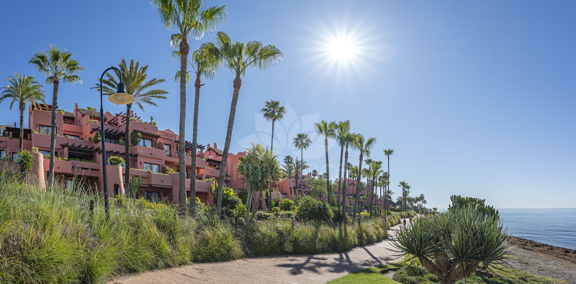 Apartment in Cabo Bermejo, Estepona
