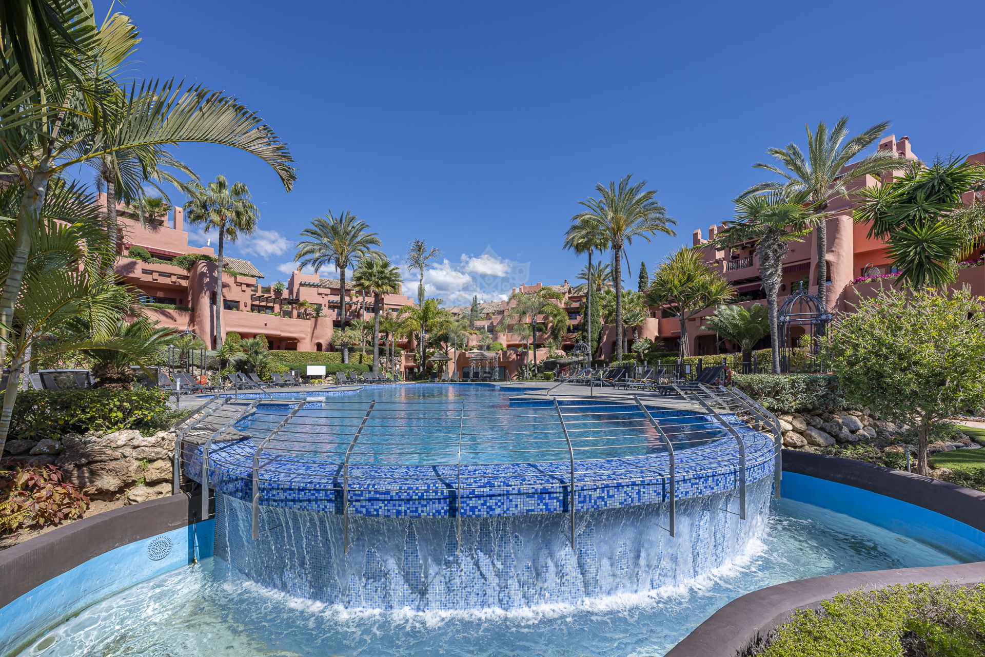 Penthouse in Torre Bermeja, Estepona