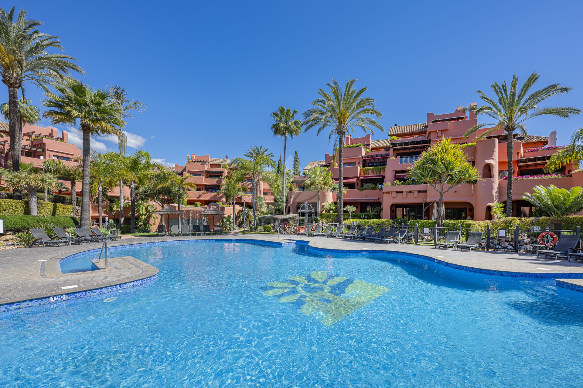 Penthouse in Torre Bermeja, Estepona