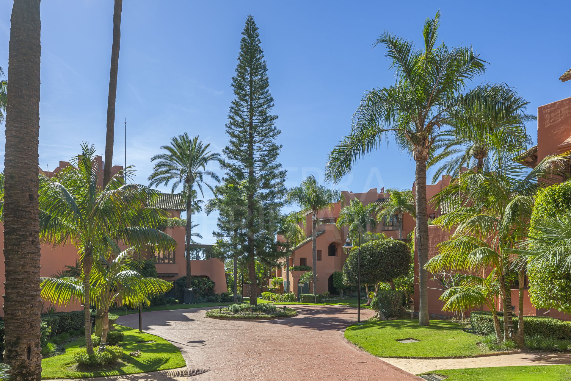 Penthouse in Torre Bermeja, Estepona