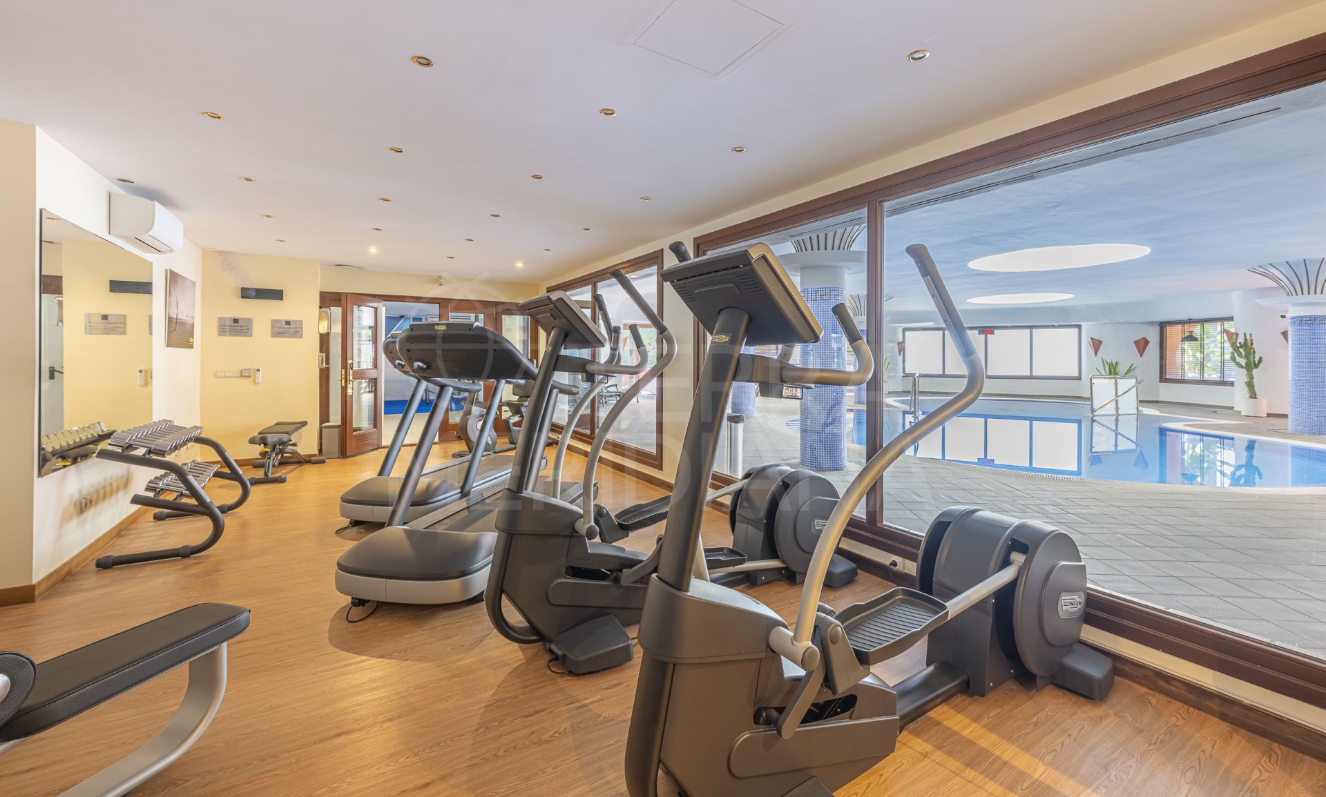 Penthouse in Torre Bermeja, Estepona