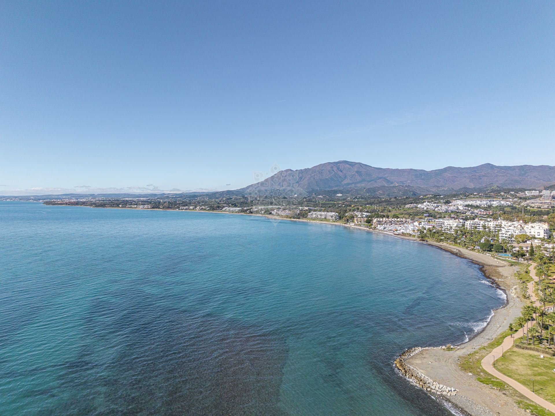 Penthouse in Torre Bermeja, Estepona