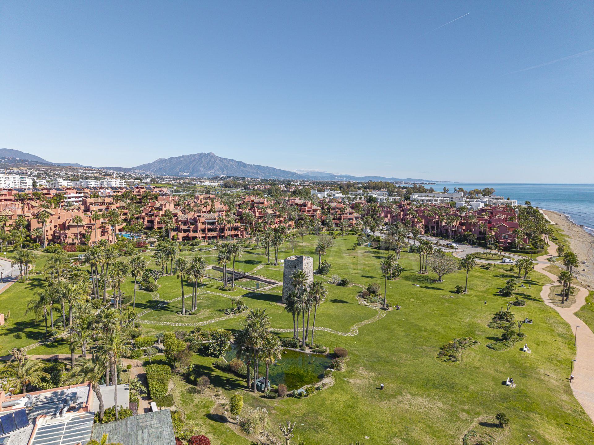Penthouse in Torre Bermeja, Estepona