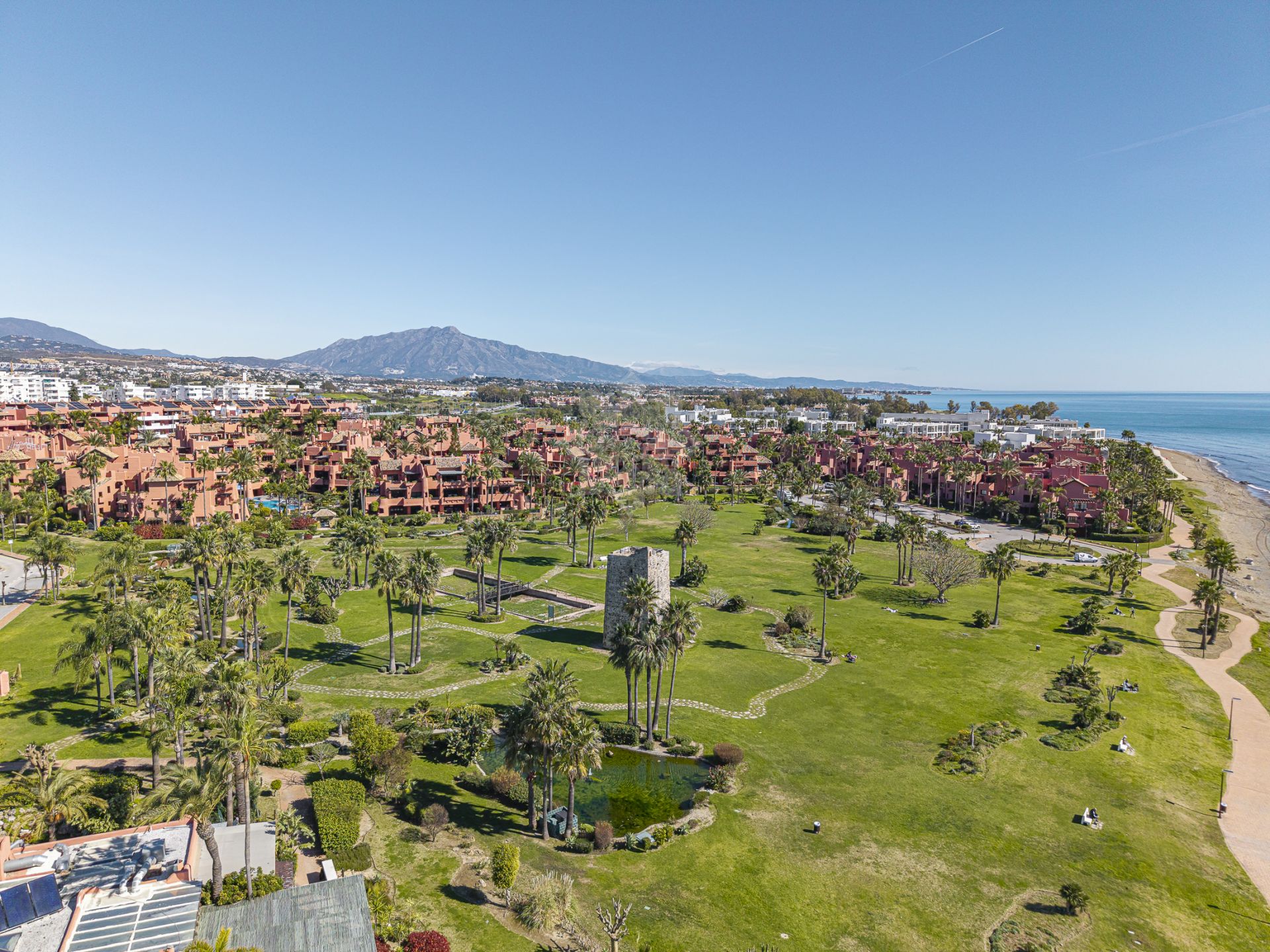 Penthouse in Torre Bermeja, Estepona