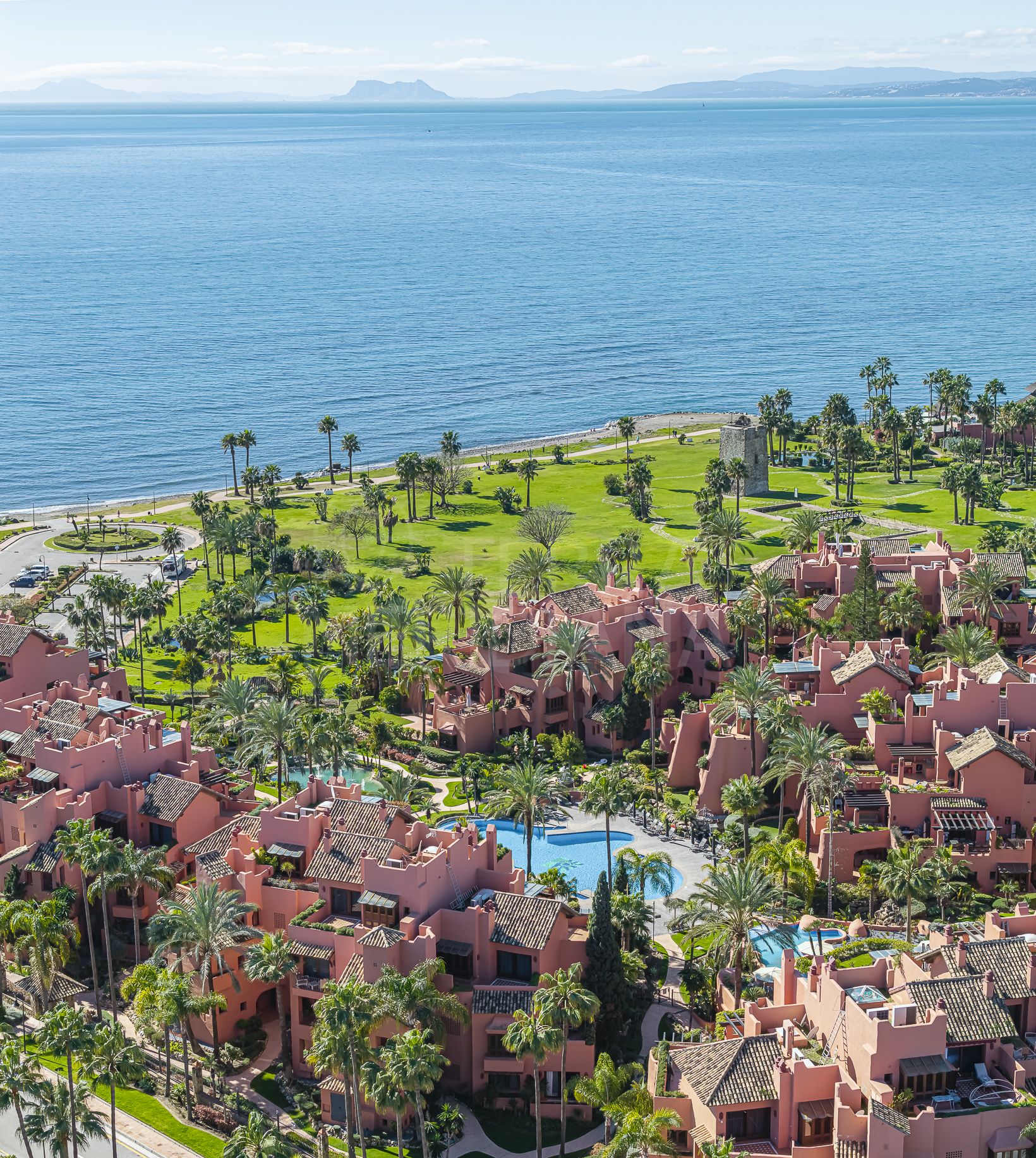Penthouse in Torre Bermeja, Estepona