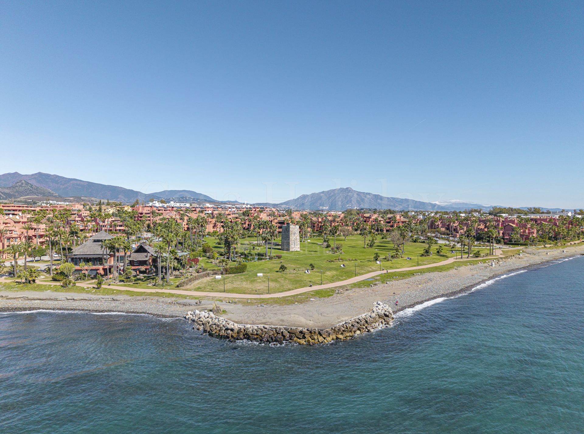 Ático en Torre Bermeja, Estepona
