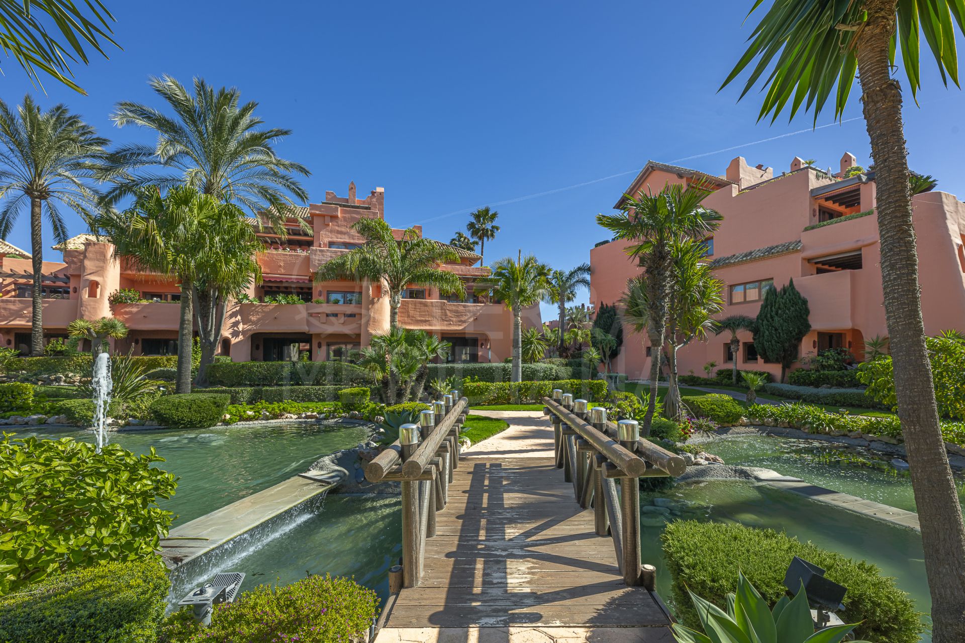 Penthouse in Torre Bermeja, Estepona