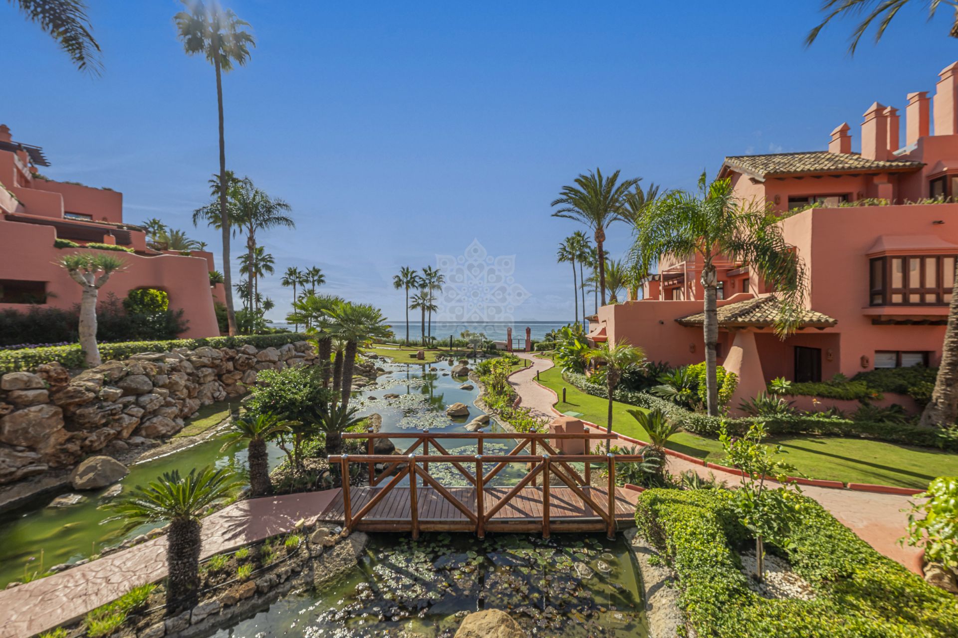 Apartment in Cabo Bermejo, Estepona