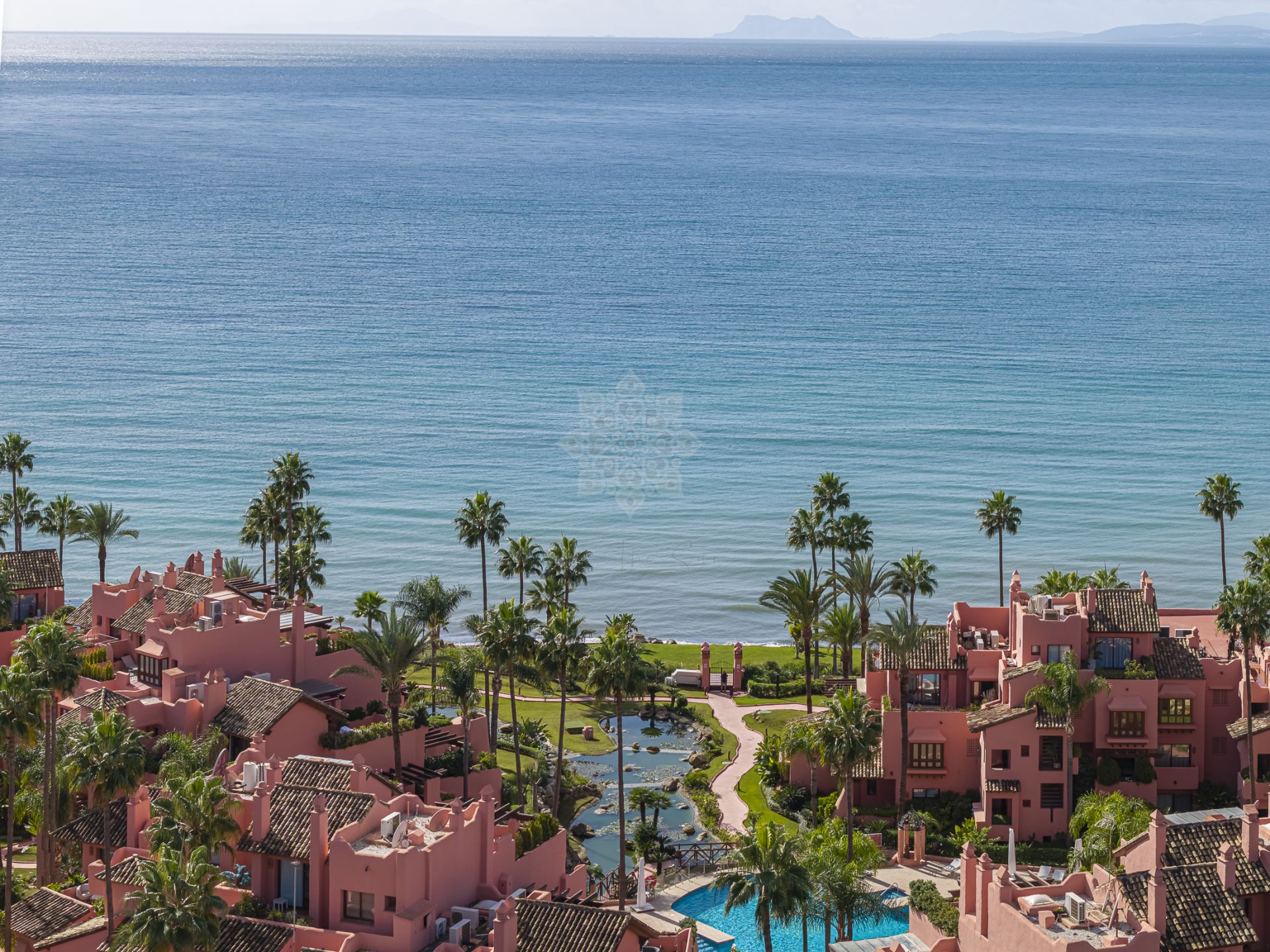 Apartment in Cabo Bermejo, Estepona