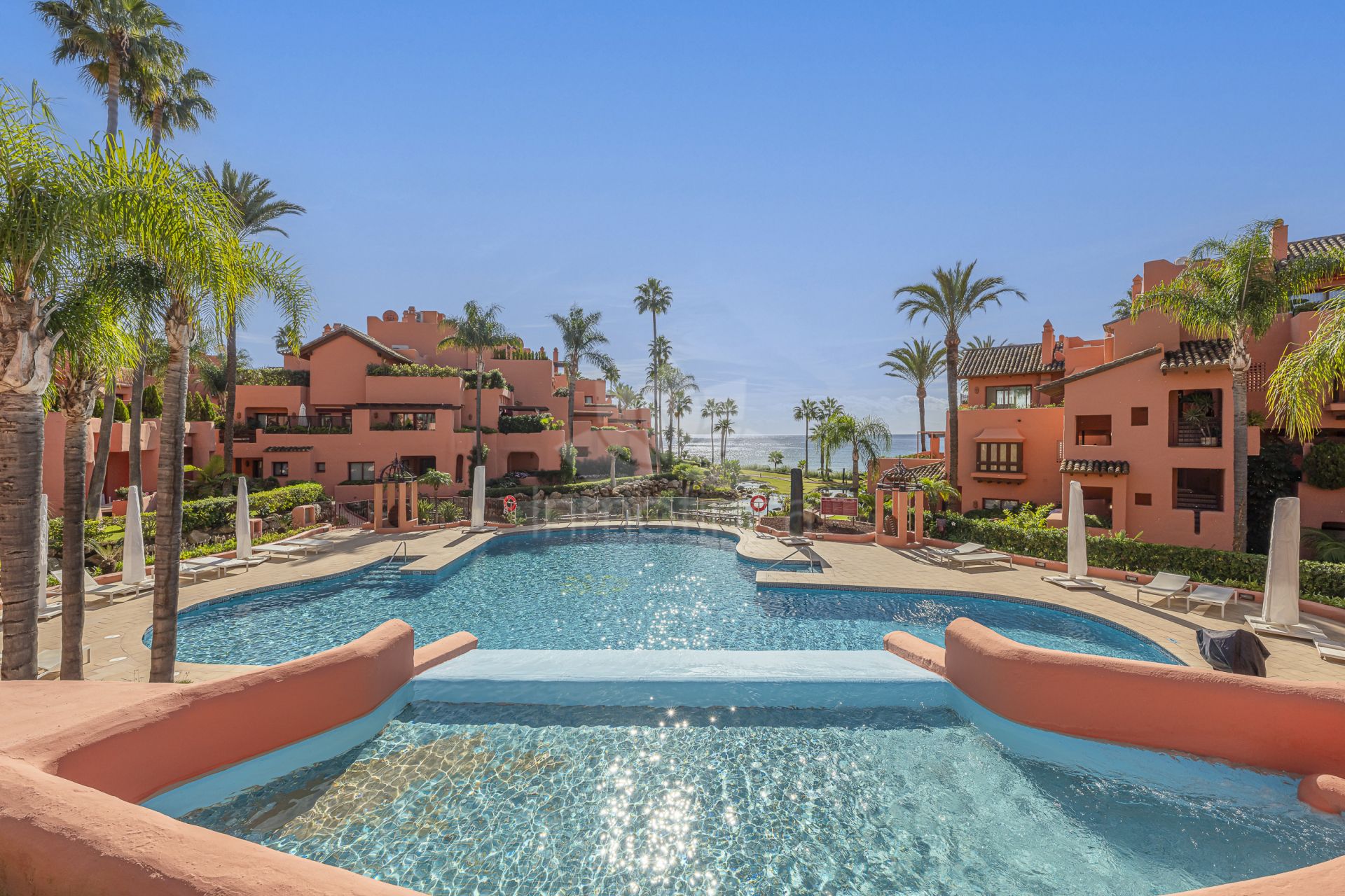 Apartment in Cabo Bermejo, Estepona