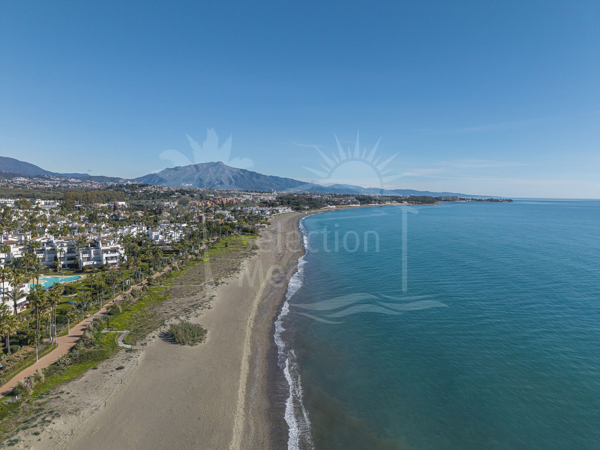Two-Bedroom Beachfront Apartment in the New Golden Mile