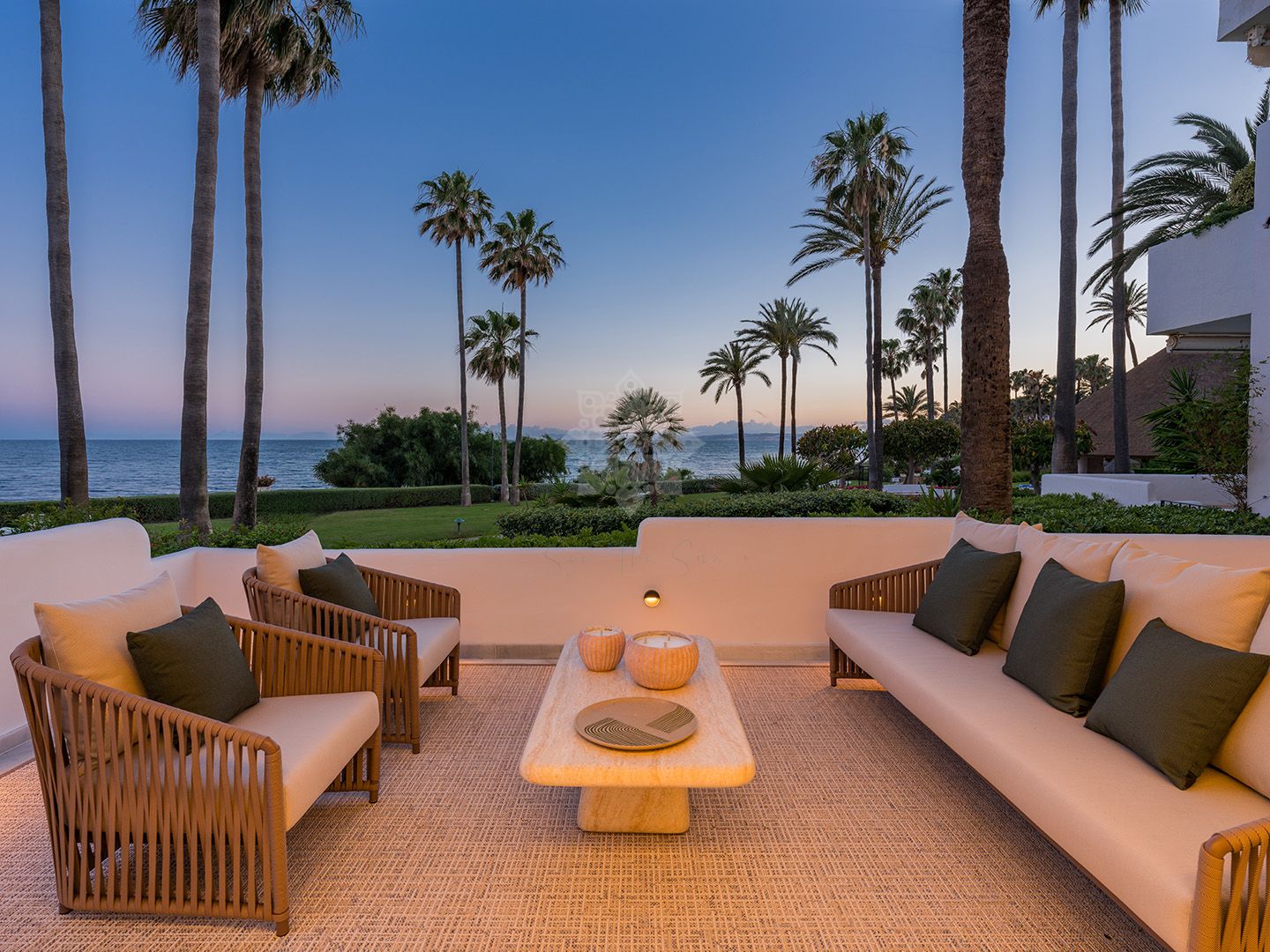 Apartment in Alcazaba Beach, Estepona