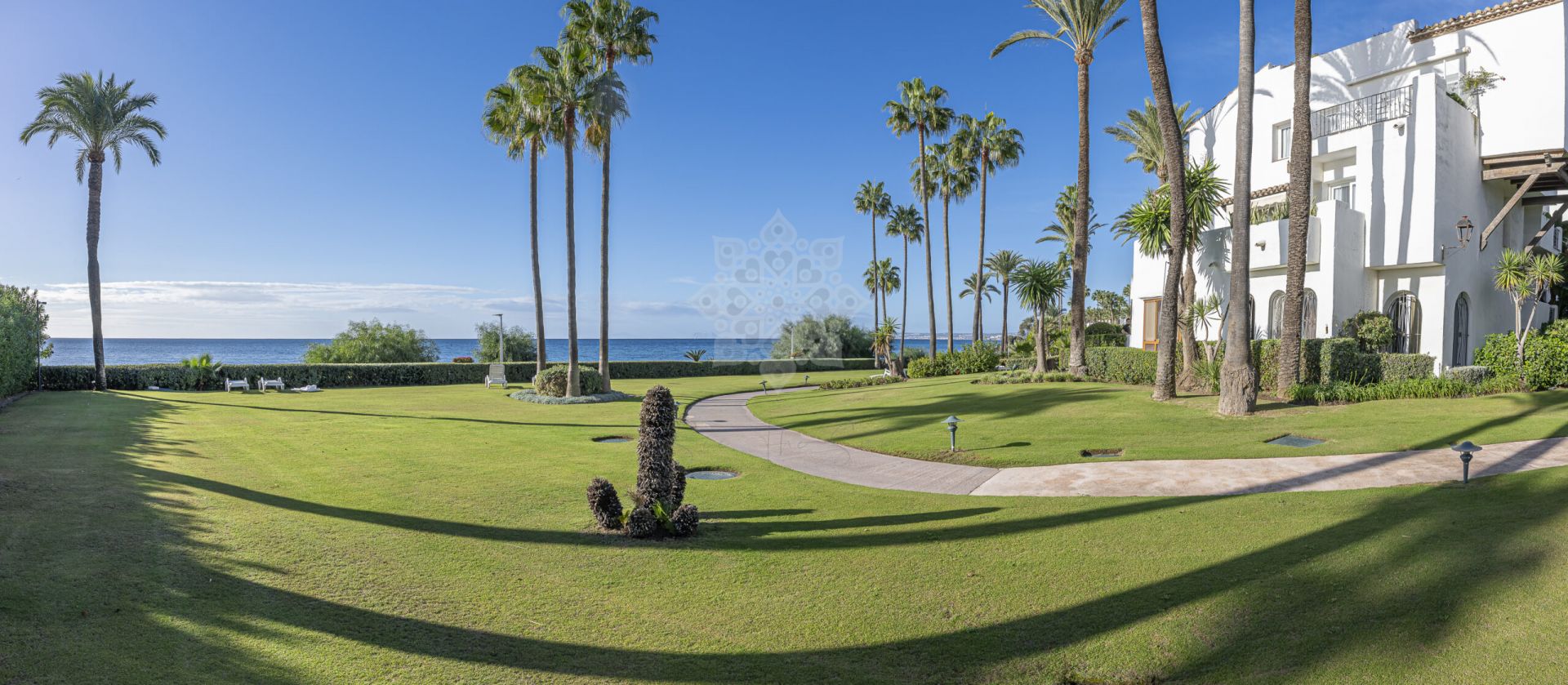 Apartment in Alcazaba Beach, Estepona