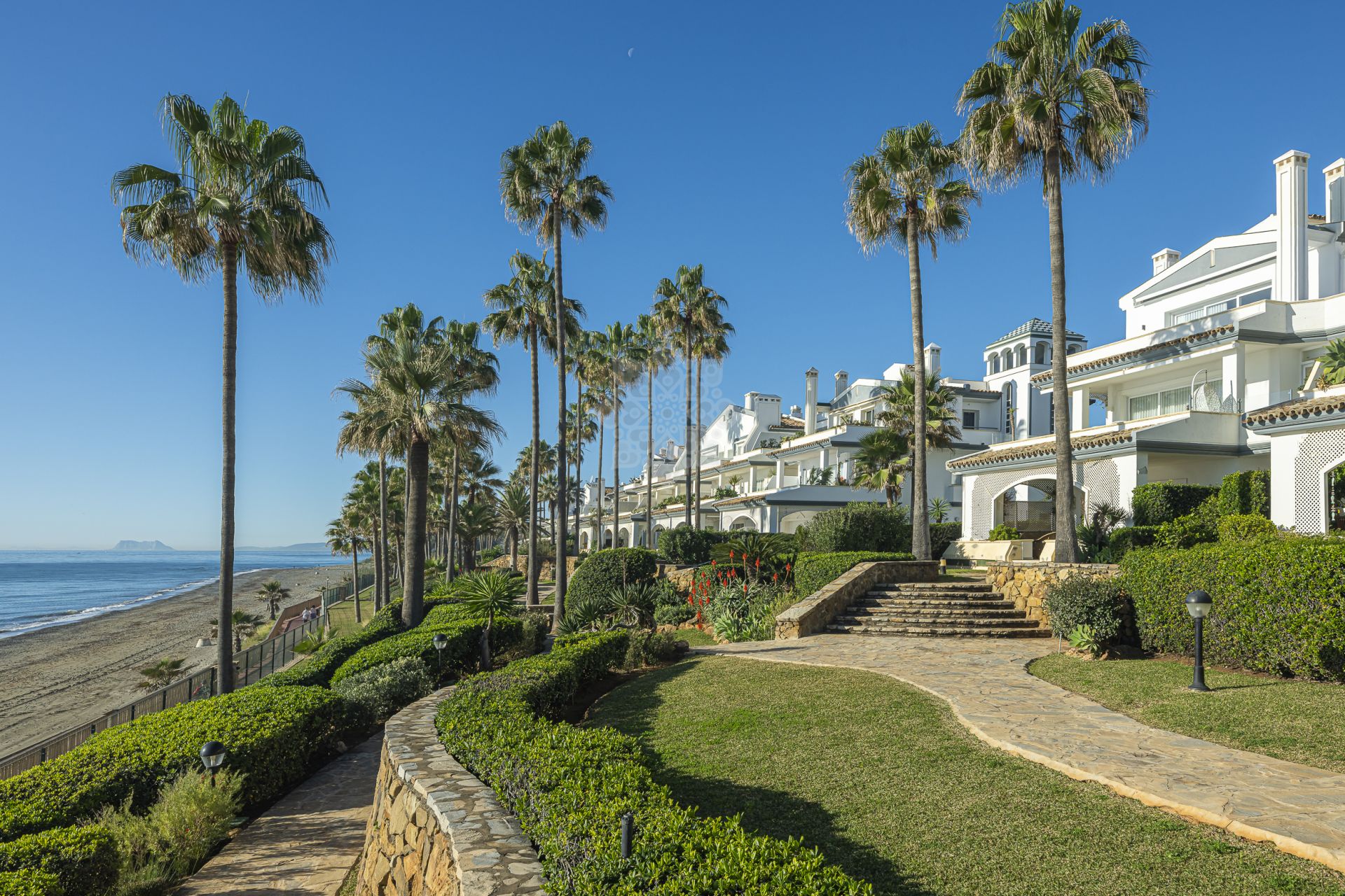 Penthouse in Dominion Beach, Estepona