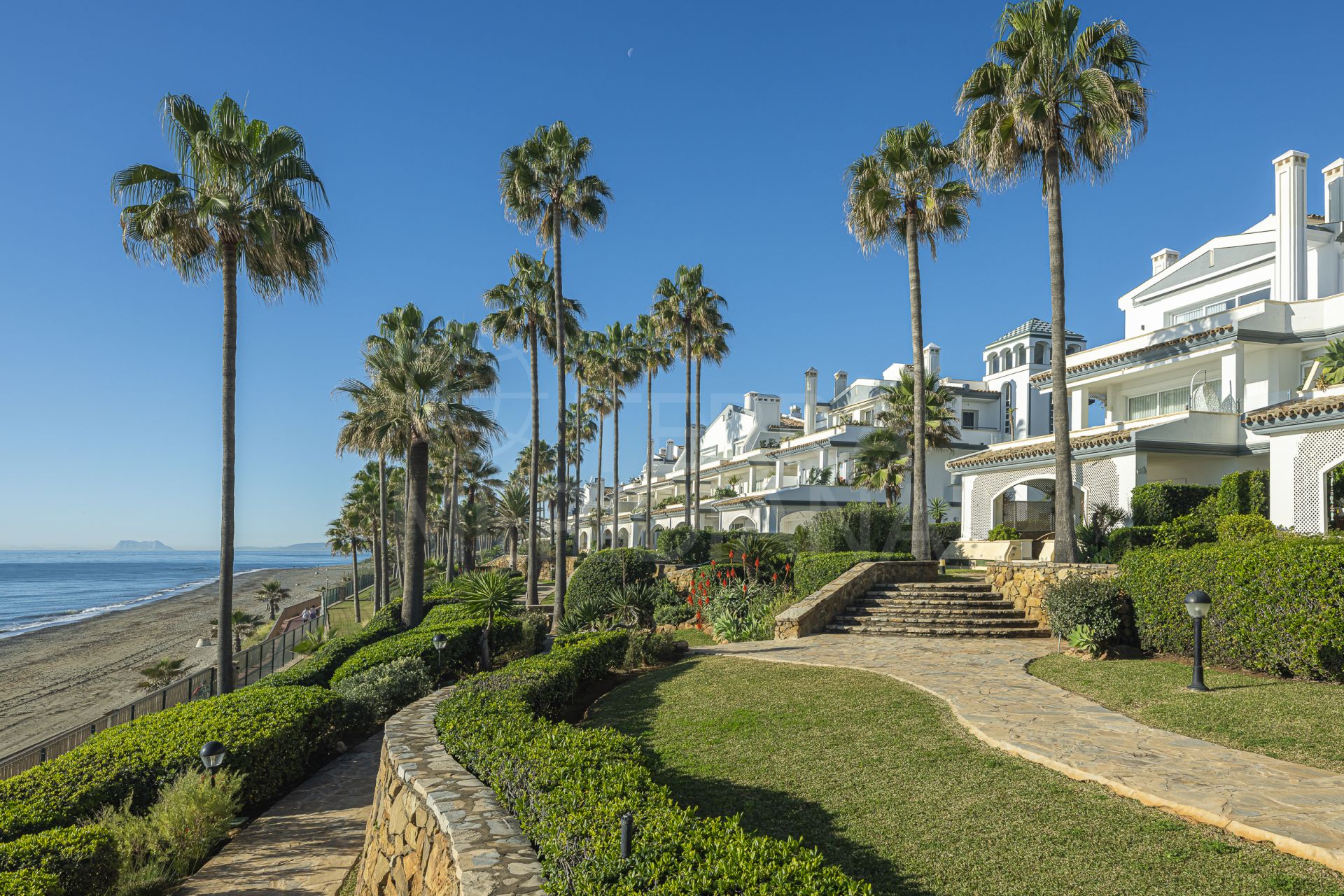 Penthouse in Dominion Beach, Estepona