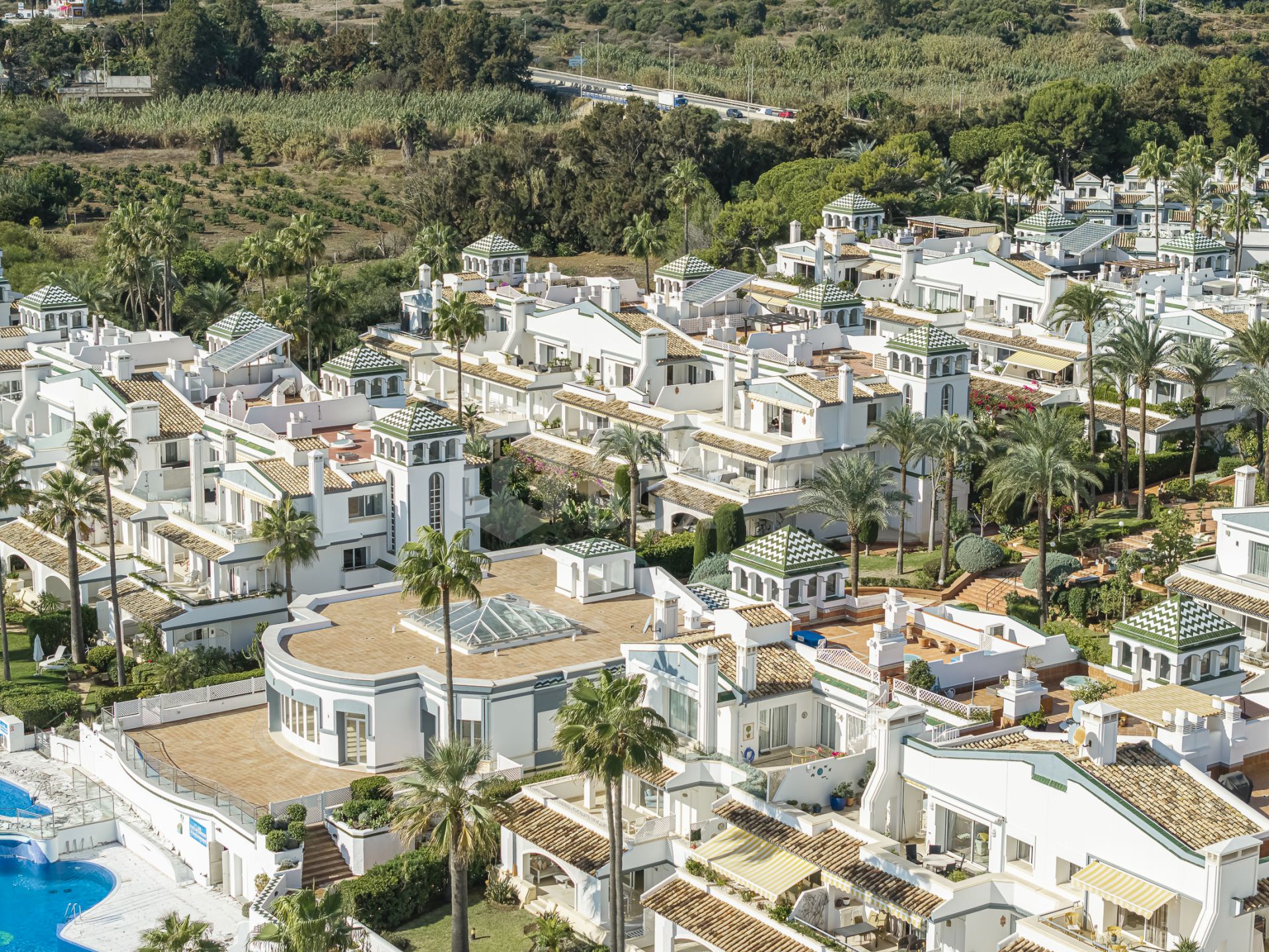 3-Bedroom Modern Penthouse on the New Golden Mile