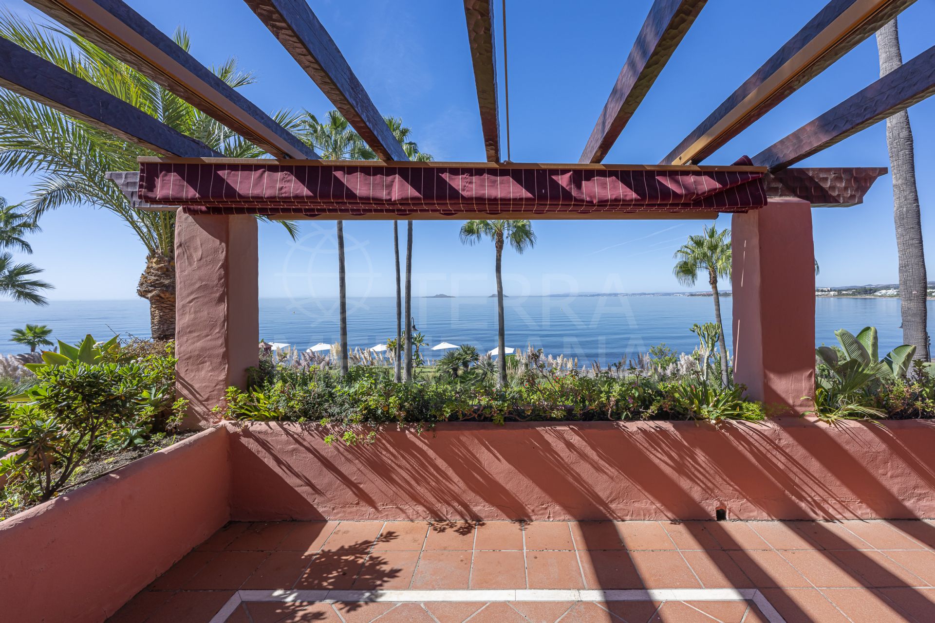 Apartment in New Golden Mile, Estepona