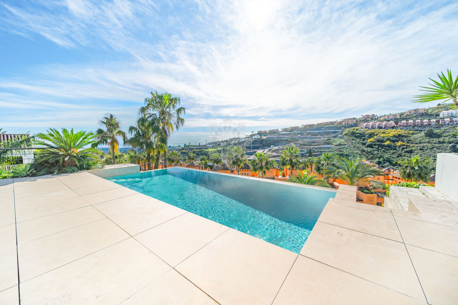 Villa en La Alqueria, Benahavis