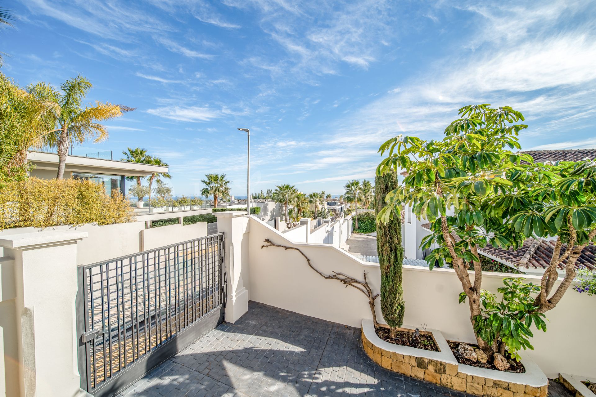 Villa in La Alqueria, Benahavis