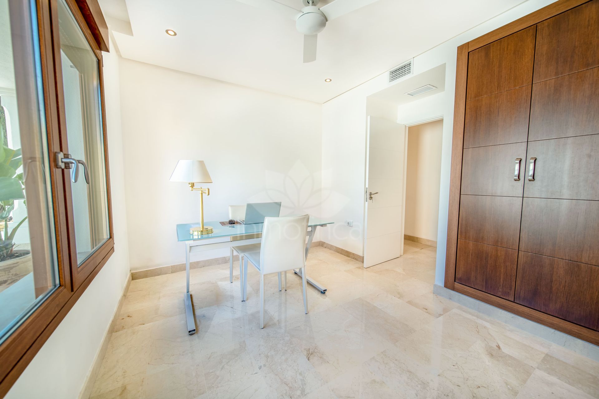 Villa en La Alqueria, Benahavis