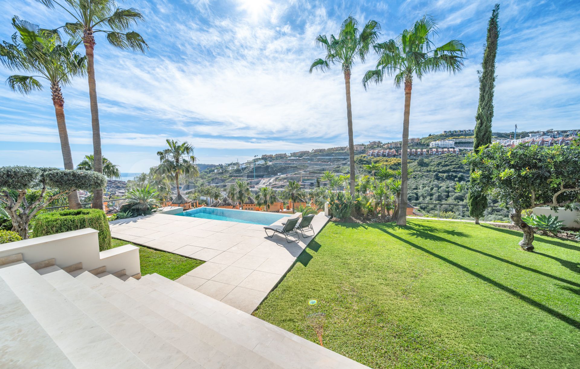 Villa in La Alqueria, Benahavis