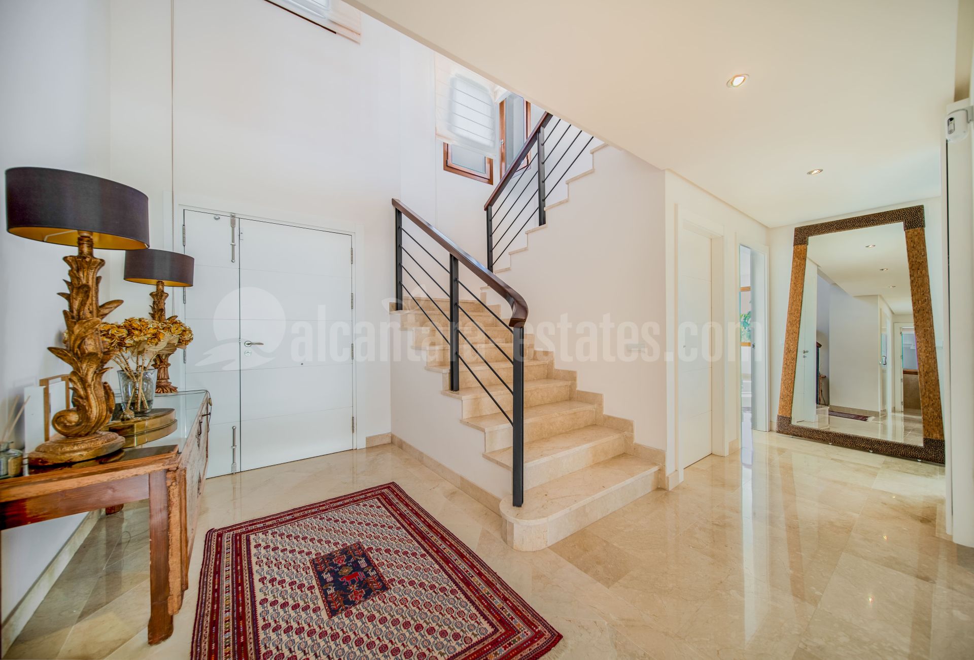 Villa in La Alqueria, Benahavis