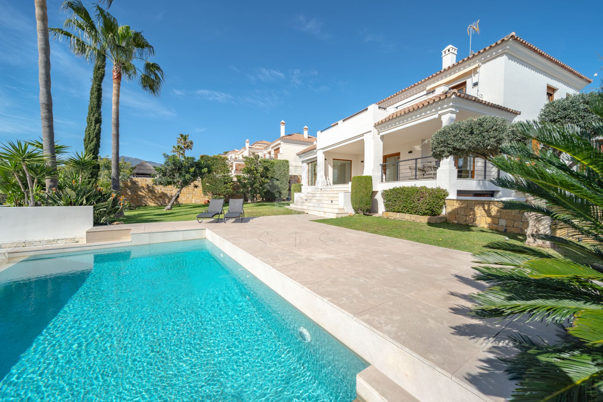 Villa en La Alqueria, Benahavis