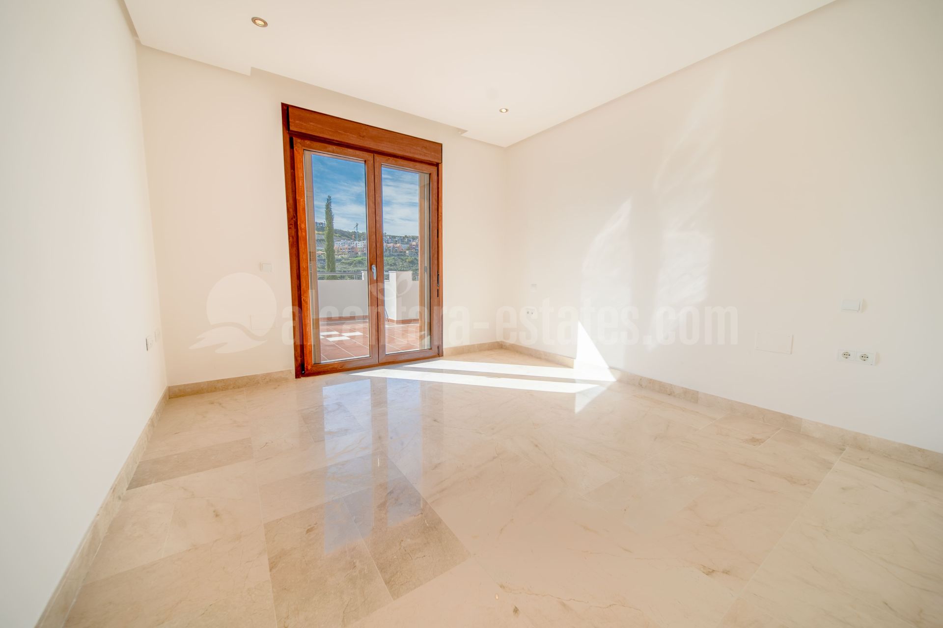Villa in La Alqueria, Benahavis