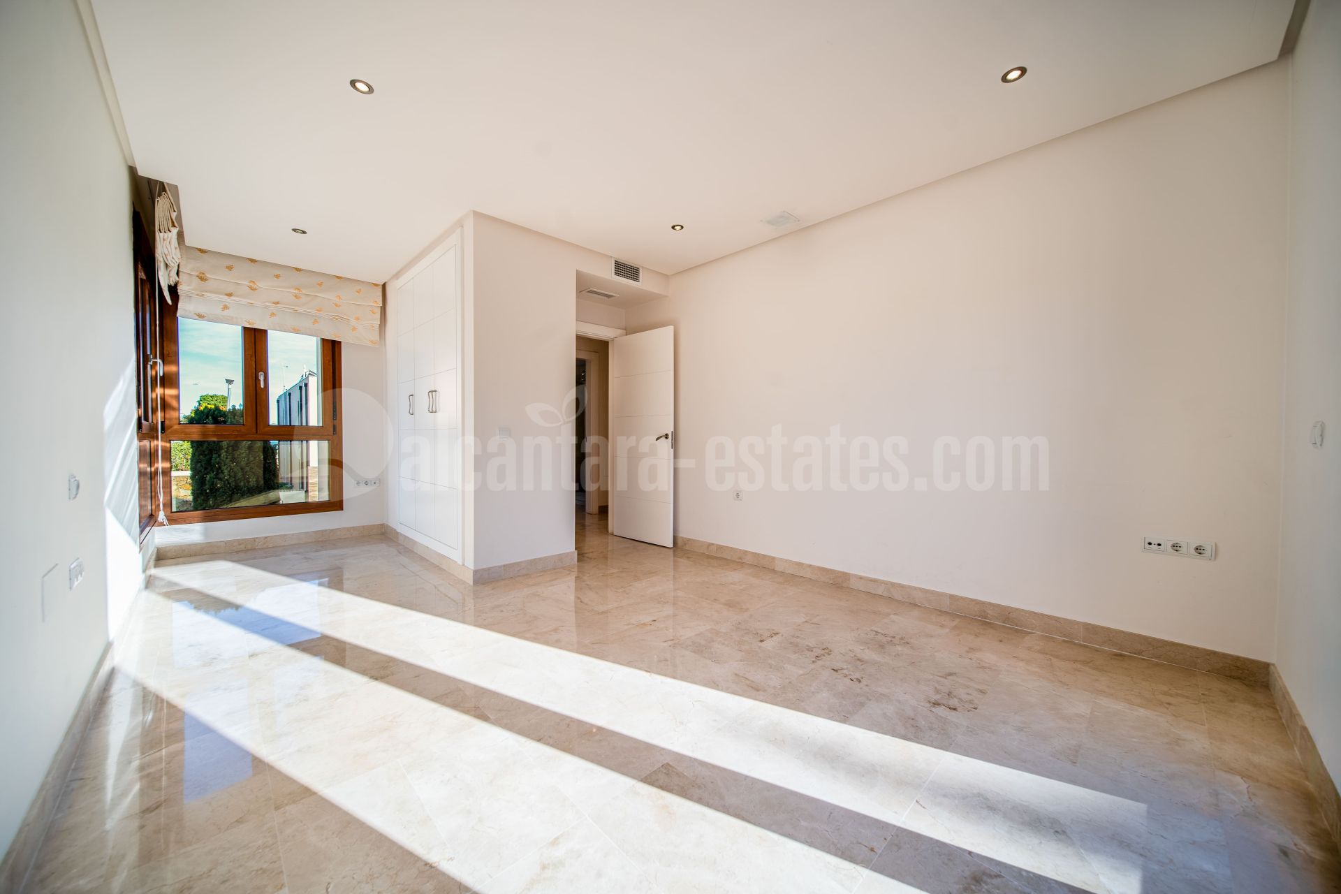 Villa in La Alqueria, Benahavis