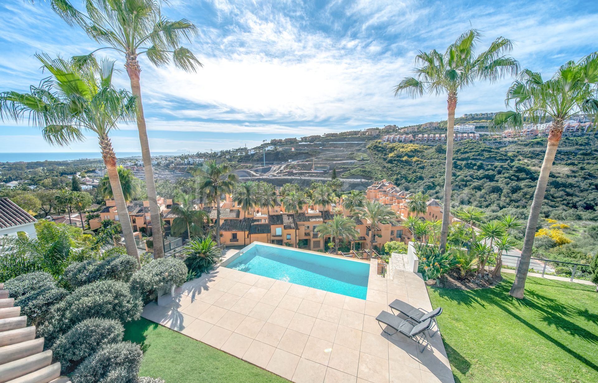 Villa in La Alqueria, Benahavis