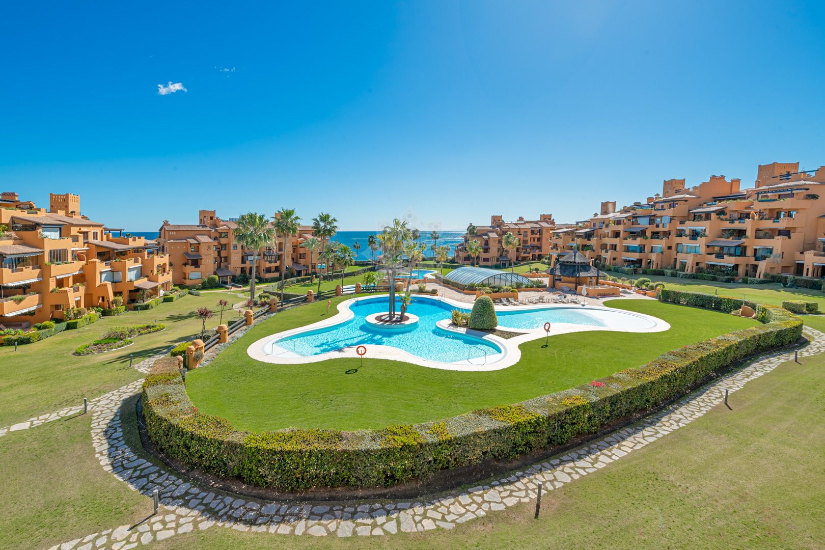 Apartment in Los Granados del Mar, Estepona
