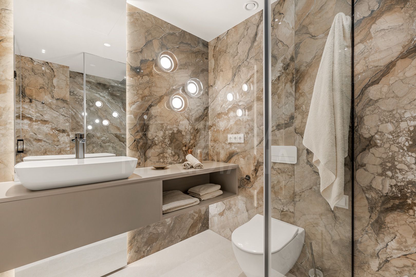 Apartment in Bahía del Velerín, Estepona