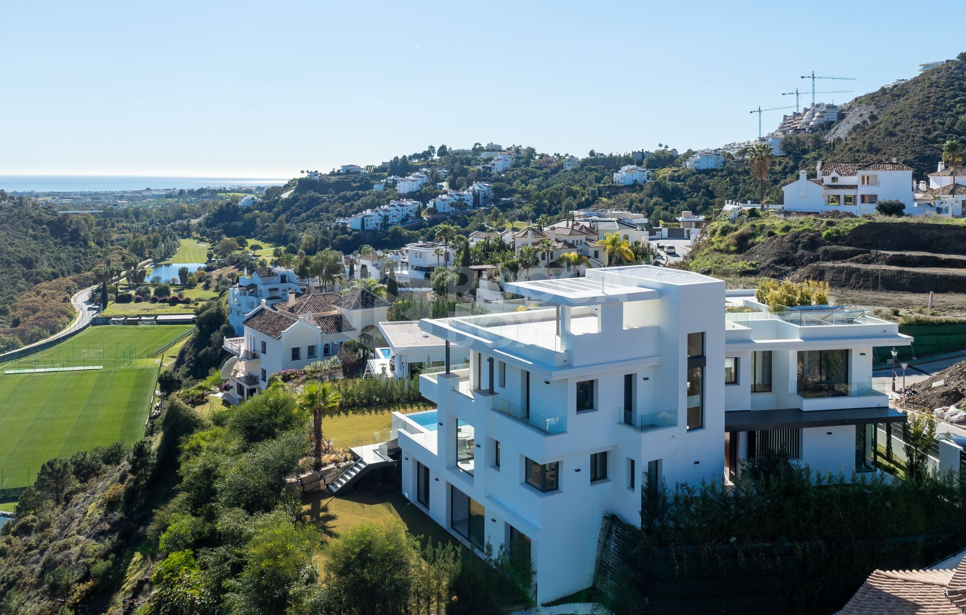 Luxury Villa with Sea Views in La Quinta Gated Community