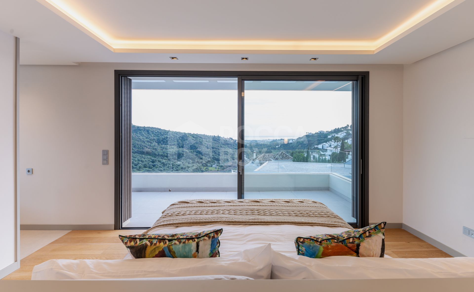 Luxury Villa with Sea Views in La Quinta Gated Community