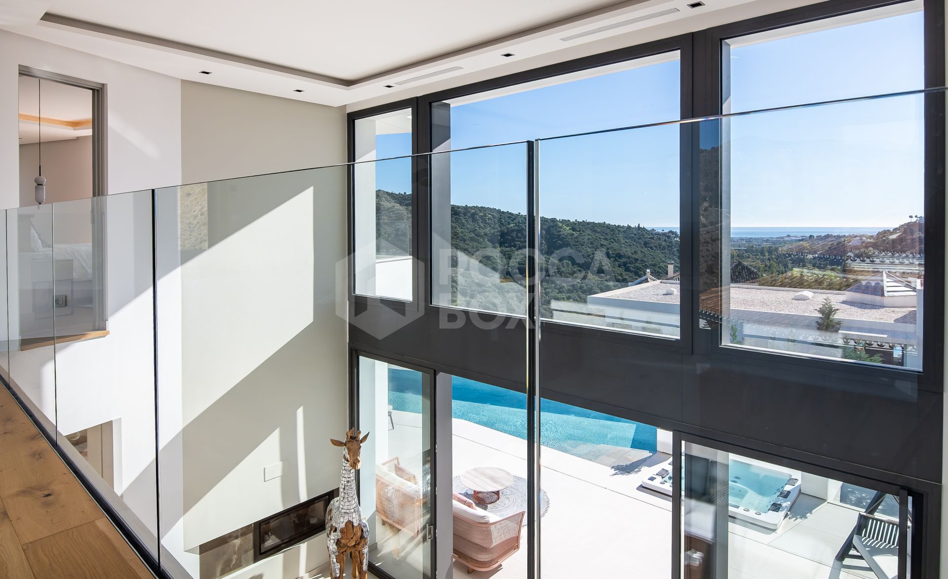 Luxury Villa with Sea Views in La Quinta Gated Community