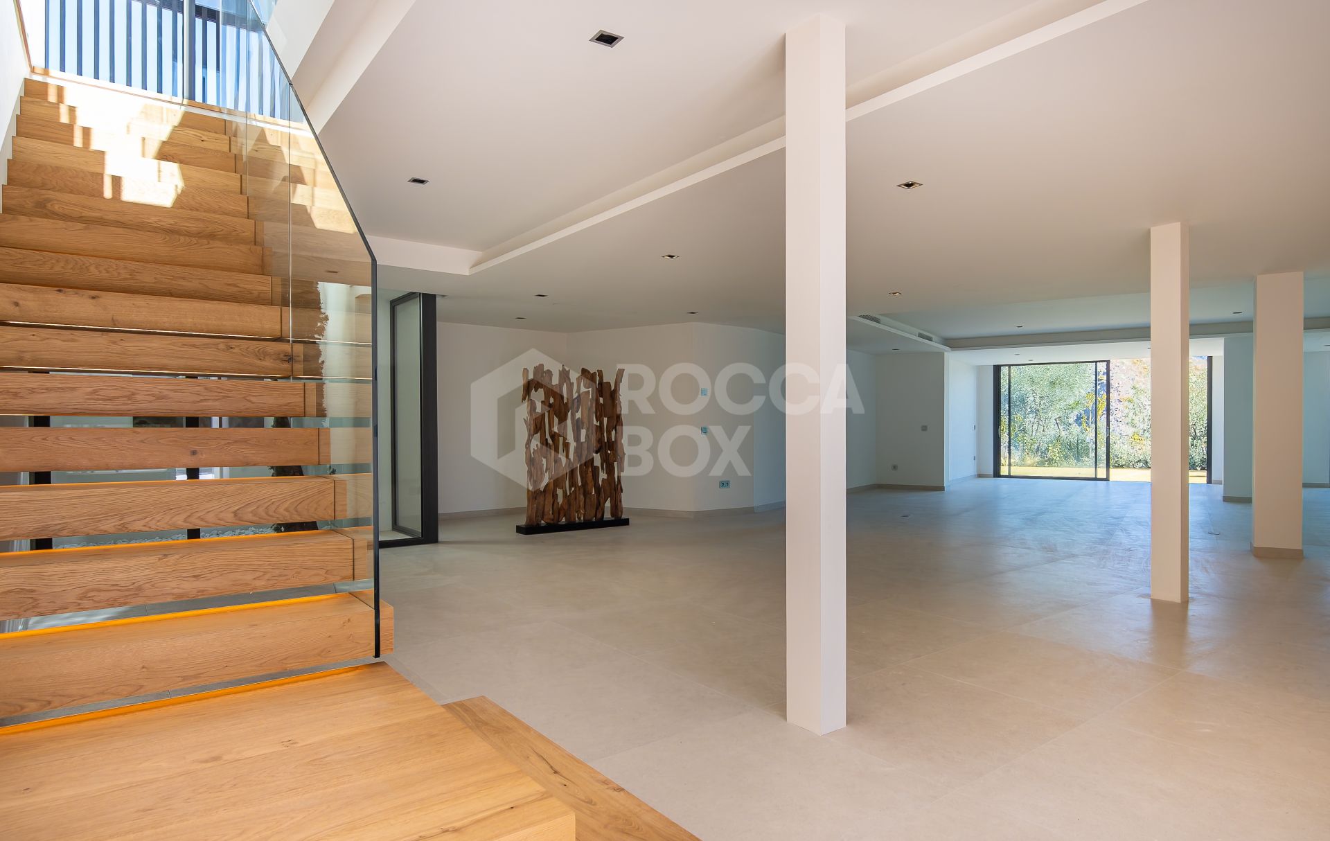 Luxury Villa with Sea Views in La Quinta Gated Community