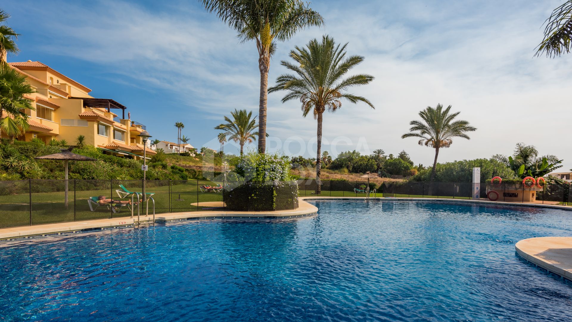 Sea View Apartment, Cumbres del Rodeo, Nueva Andalucía