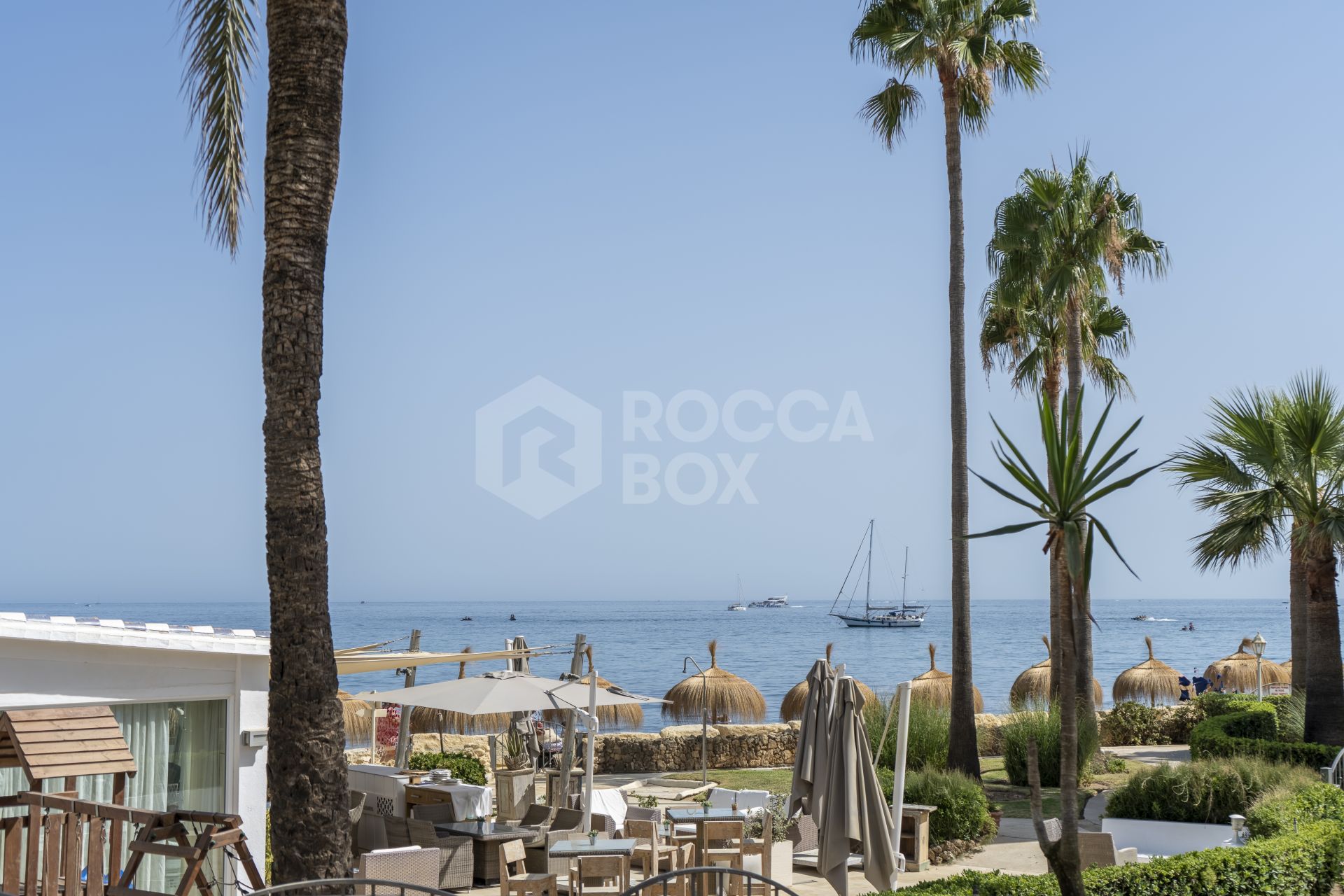 Beachfront Townhouse with Sea views, Marbella Golden Mile
