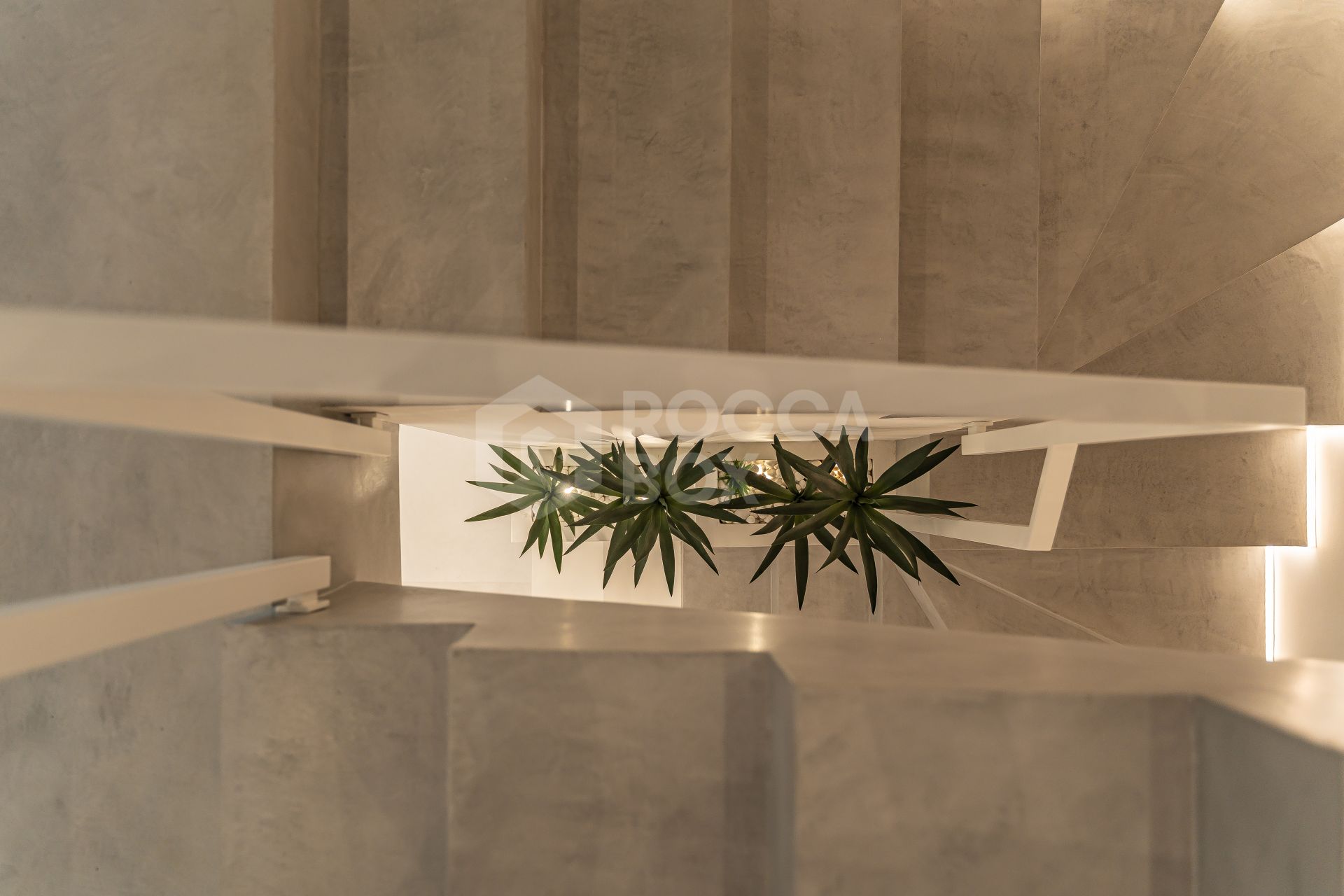 Beachfront Townhouse with Sea views, Marbella Golden Mile